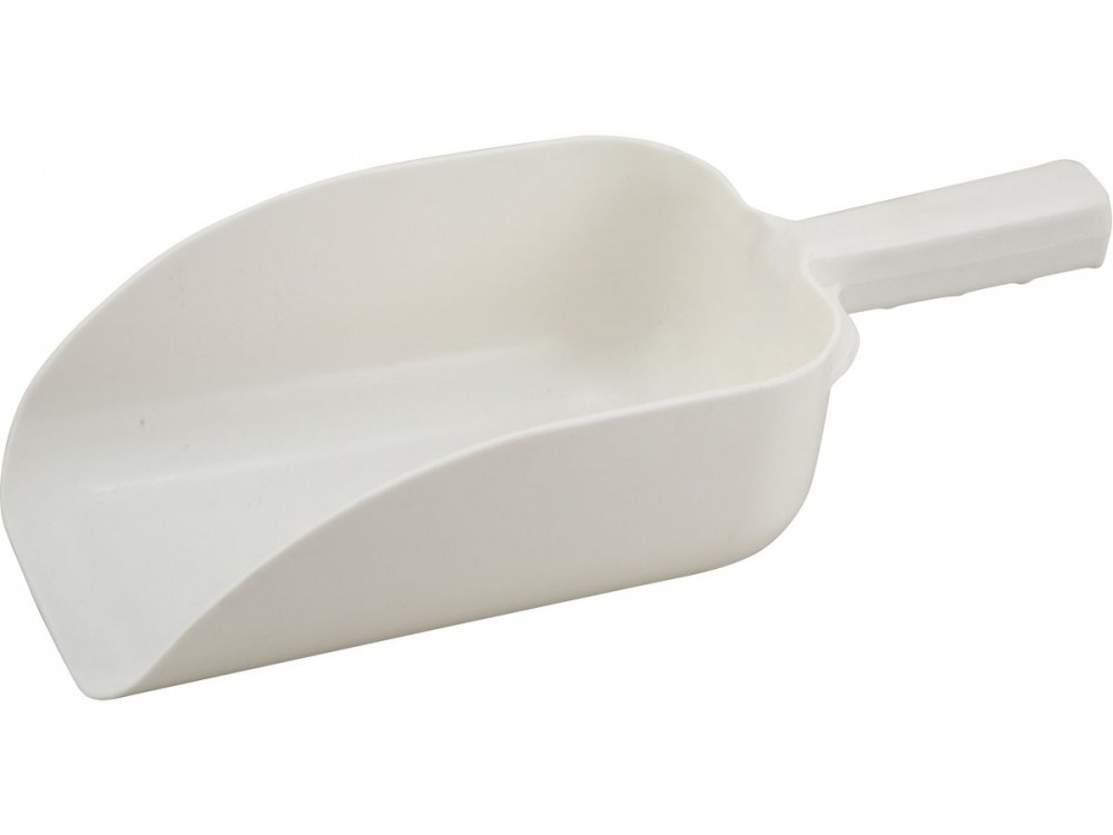 Winco PS-64 White 64oz Plastic Scoop