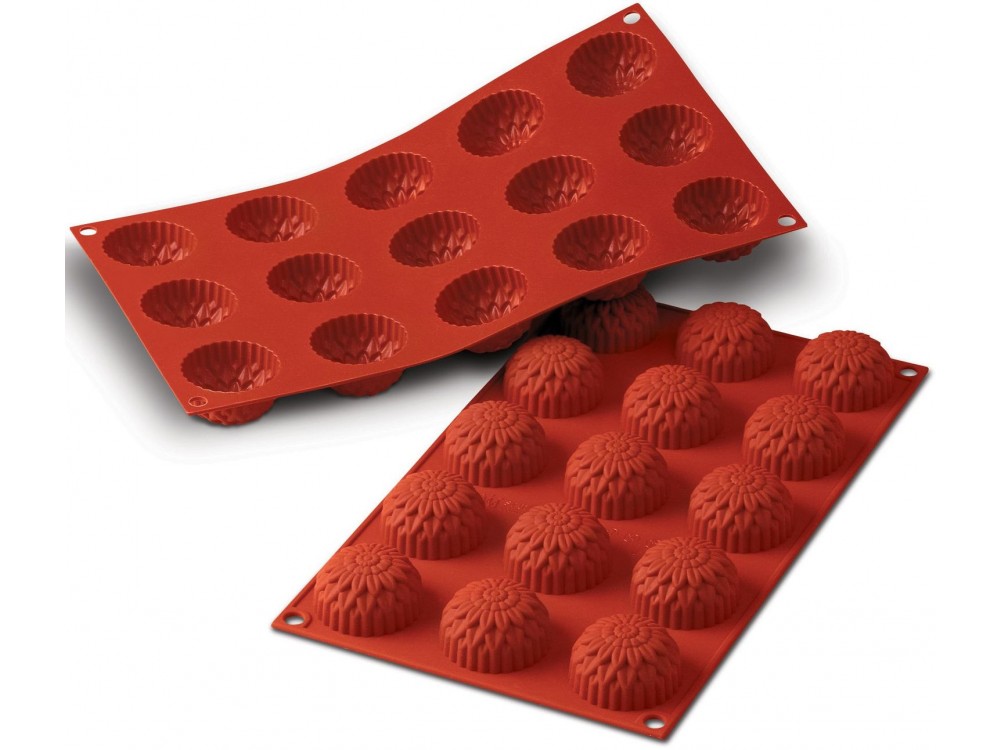 Silikomart SF073 15pcs 0.78 oz. Dahlia Silicone Mold